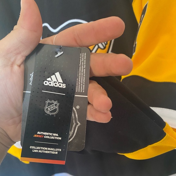 Pittsburgh Penguins Black and yellow Adidas Bryan Rust jersey NWT hockey - Picture 3 of 5